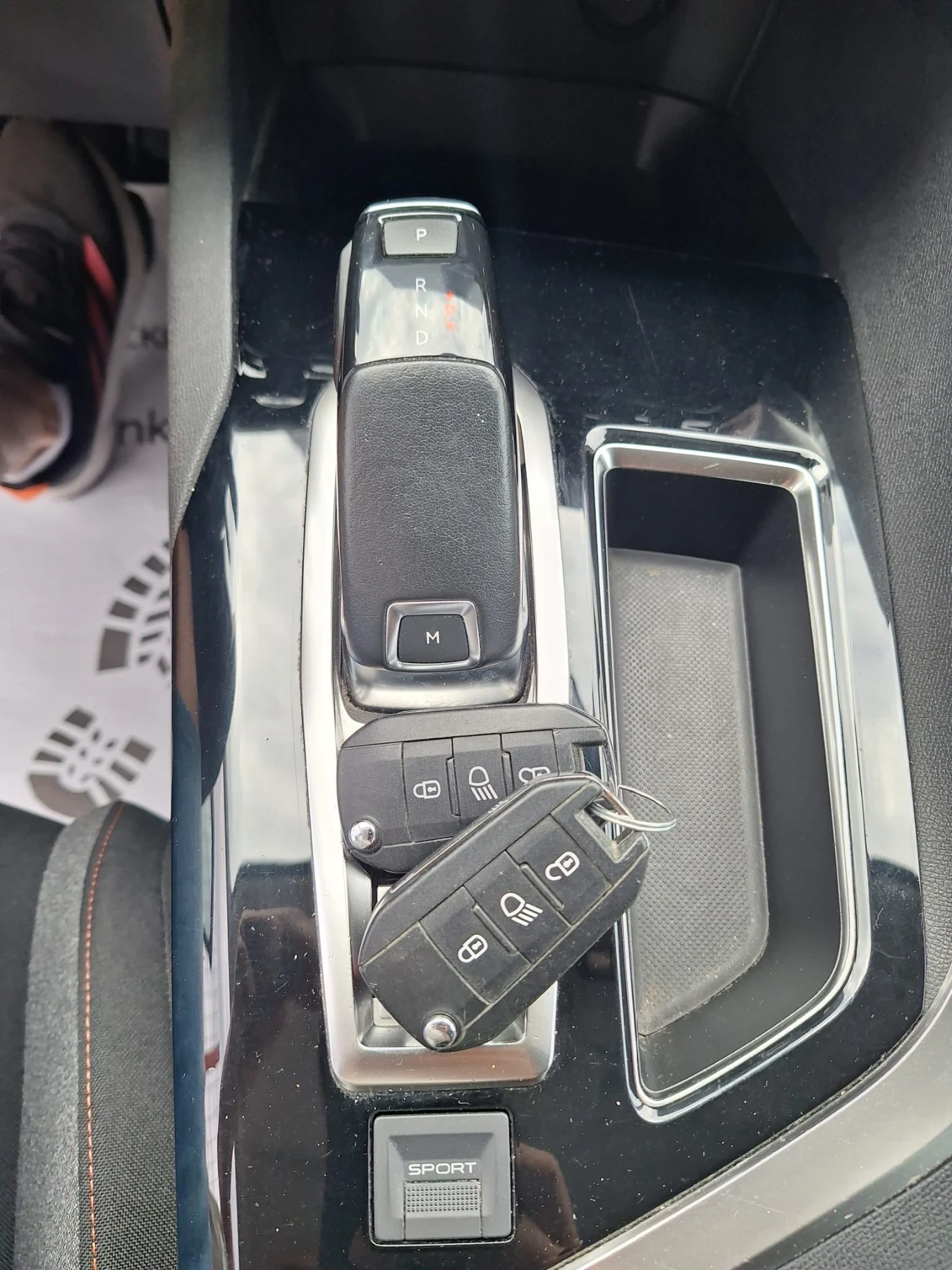 Peugeot 3008 1, 6HDI* Автоматик/Навигация/Лед/Топ* , снимка 13 - Автомобили и джипове - 55247300