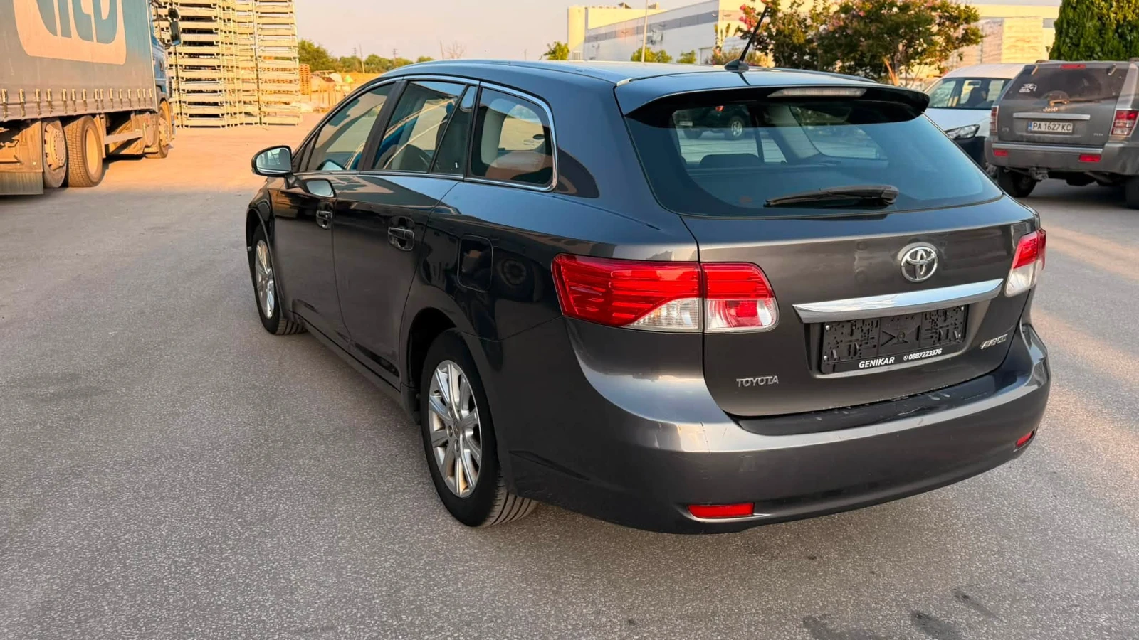 Toyota Avensis 1.8 БЕНЗИН  EURO5, снимка 7 - Автомобили и джипове - 55334580