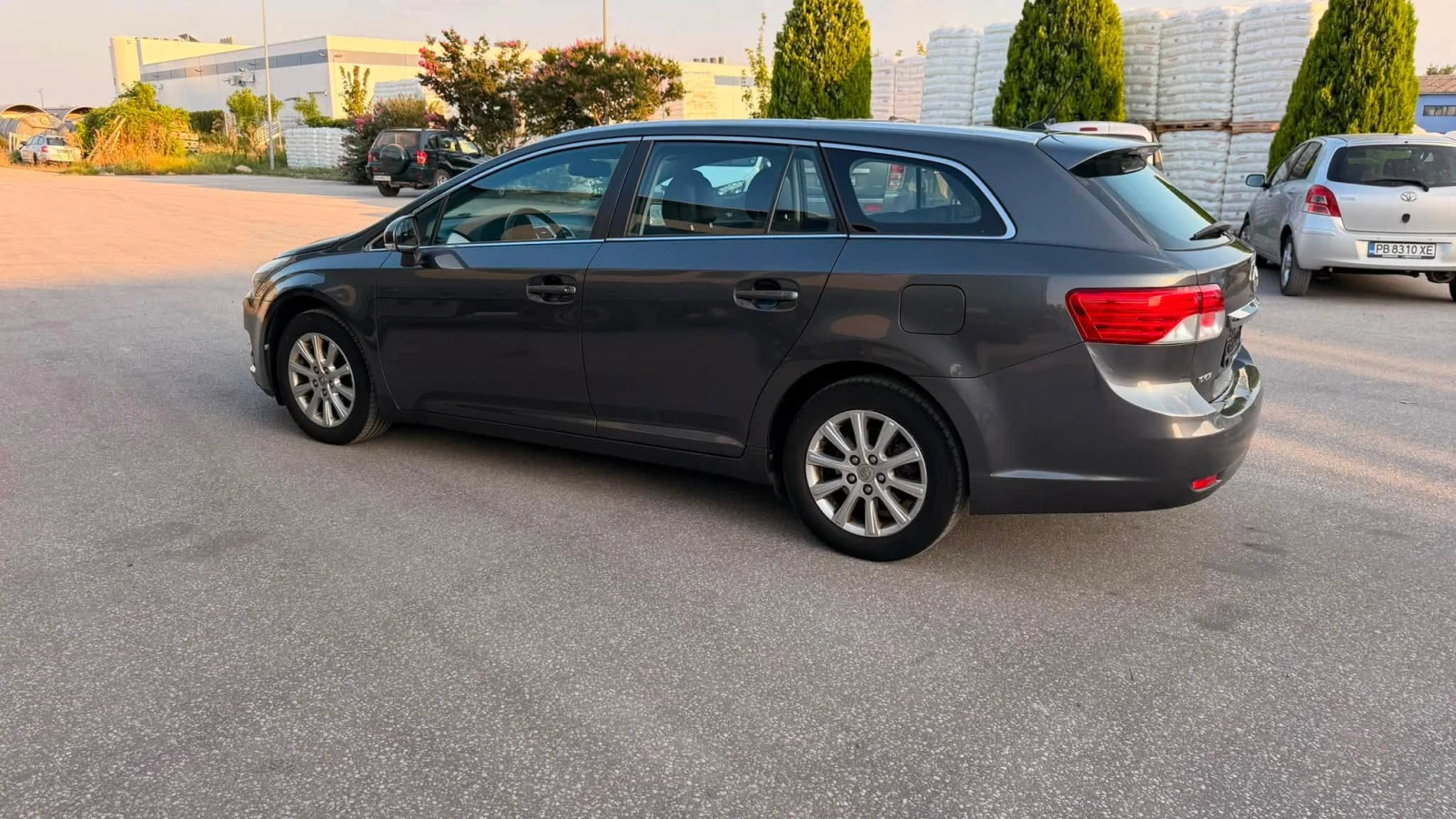 Toyota Avensis 1.8 БЕНЗИН  EURO5, снимка 5 - Автомобили и джипове - 55334580