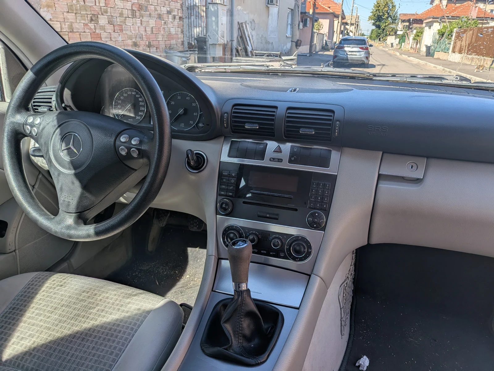 Mercedes-Benz C 180 Kompressor, снимка 7 - Автомобили и джипове - 55678145