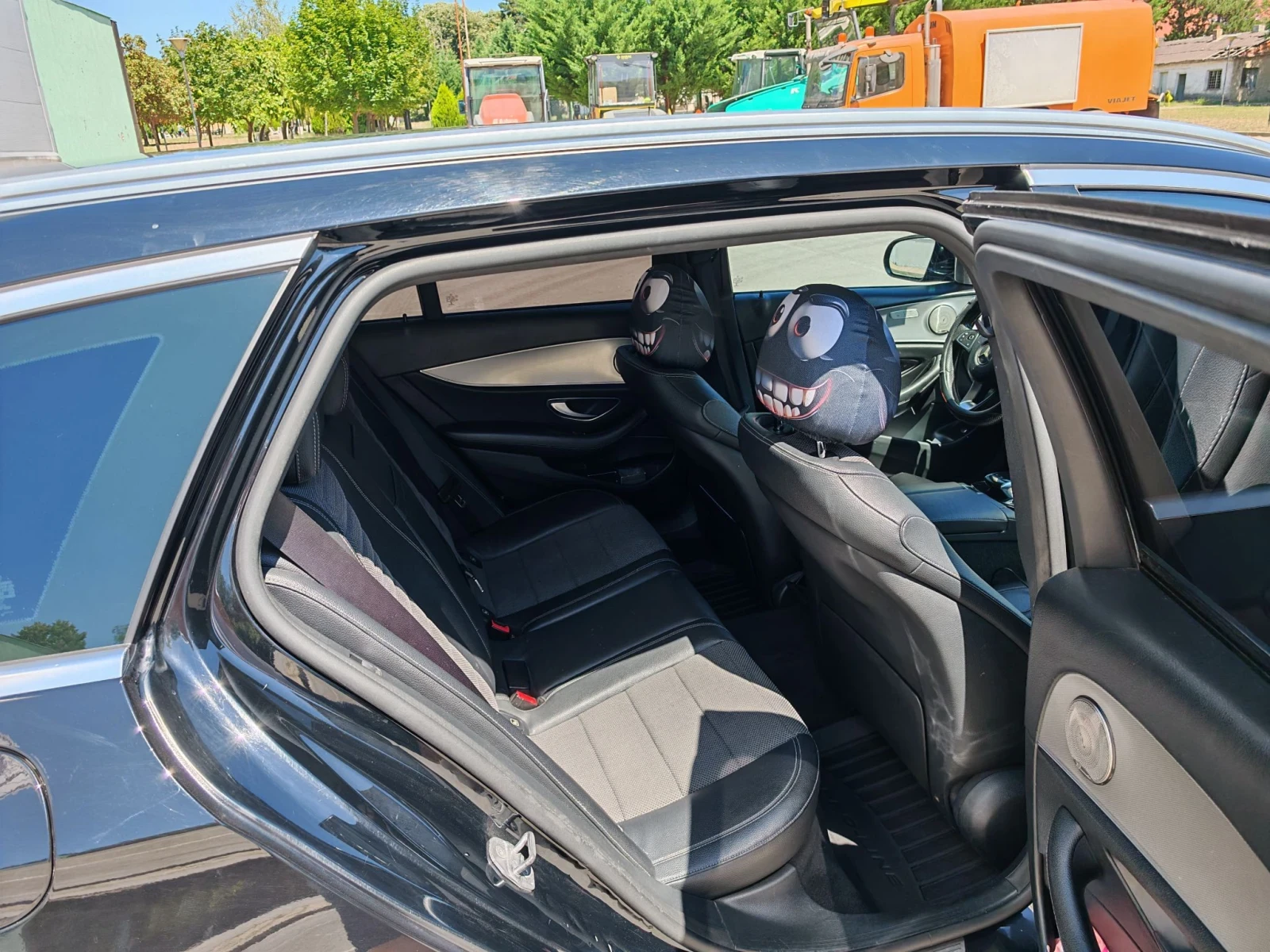 Mercedes-Benz E 220, снимка 6 - Автомобили и джипове - 55682491