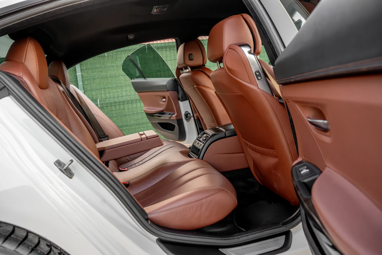 BMW 640 Gran Coupe FULL LED , снимка 14 - Автомобили и джипове - 55775181