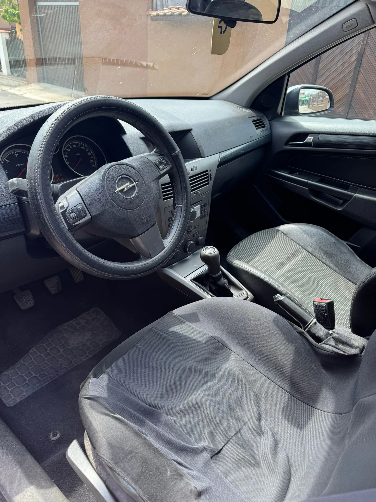 Opel Astra, снимка 6 - Автомобили и джипове - 55885362