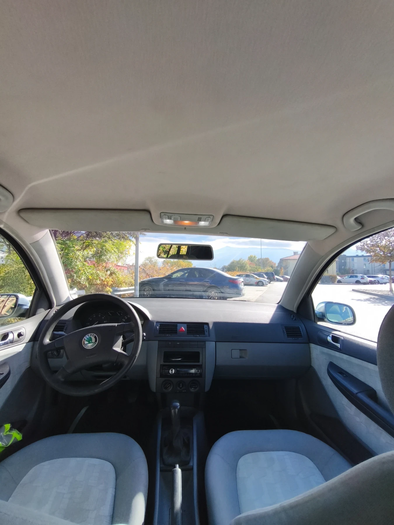 Skoda Fabia 1.4 16V Comfort, снимка 12 - Автомобили и джипове - 56596988