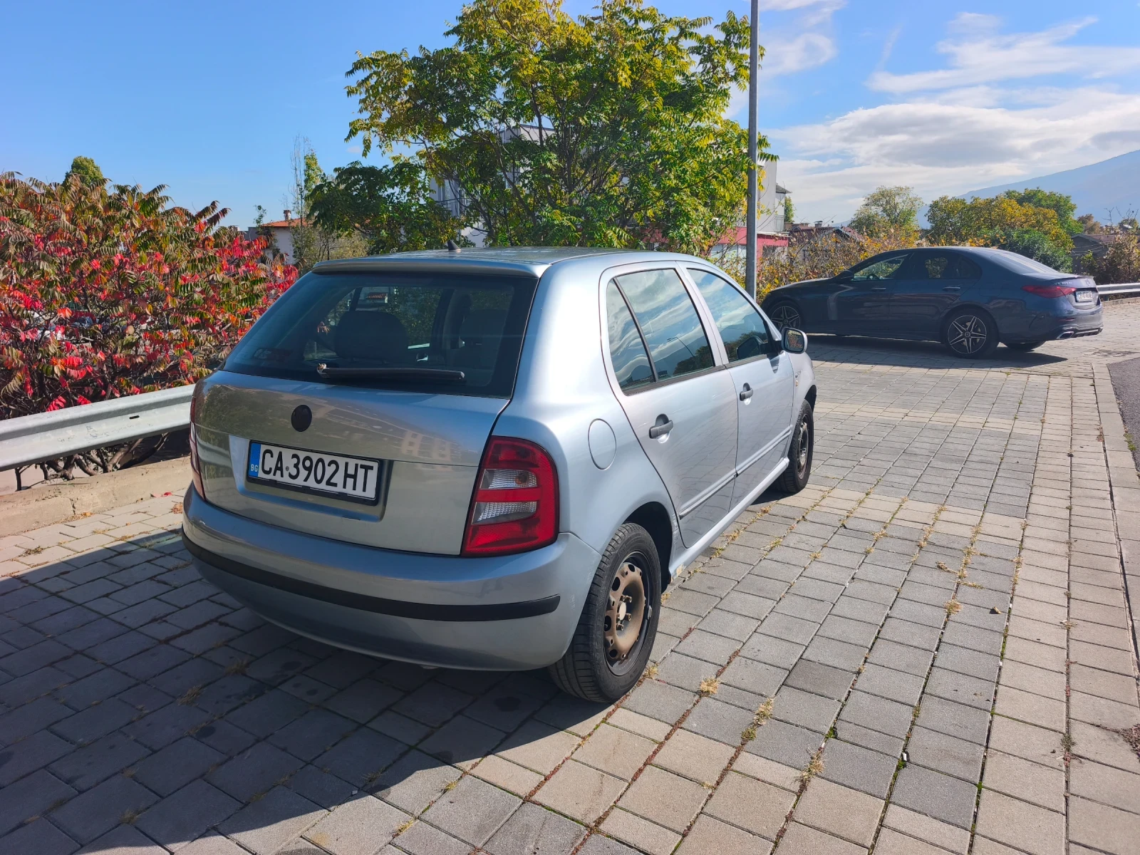 Skoda Fabia 1.4 16V Comfort, снимка 5 - Автомобили и джипове - 56596988