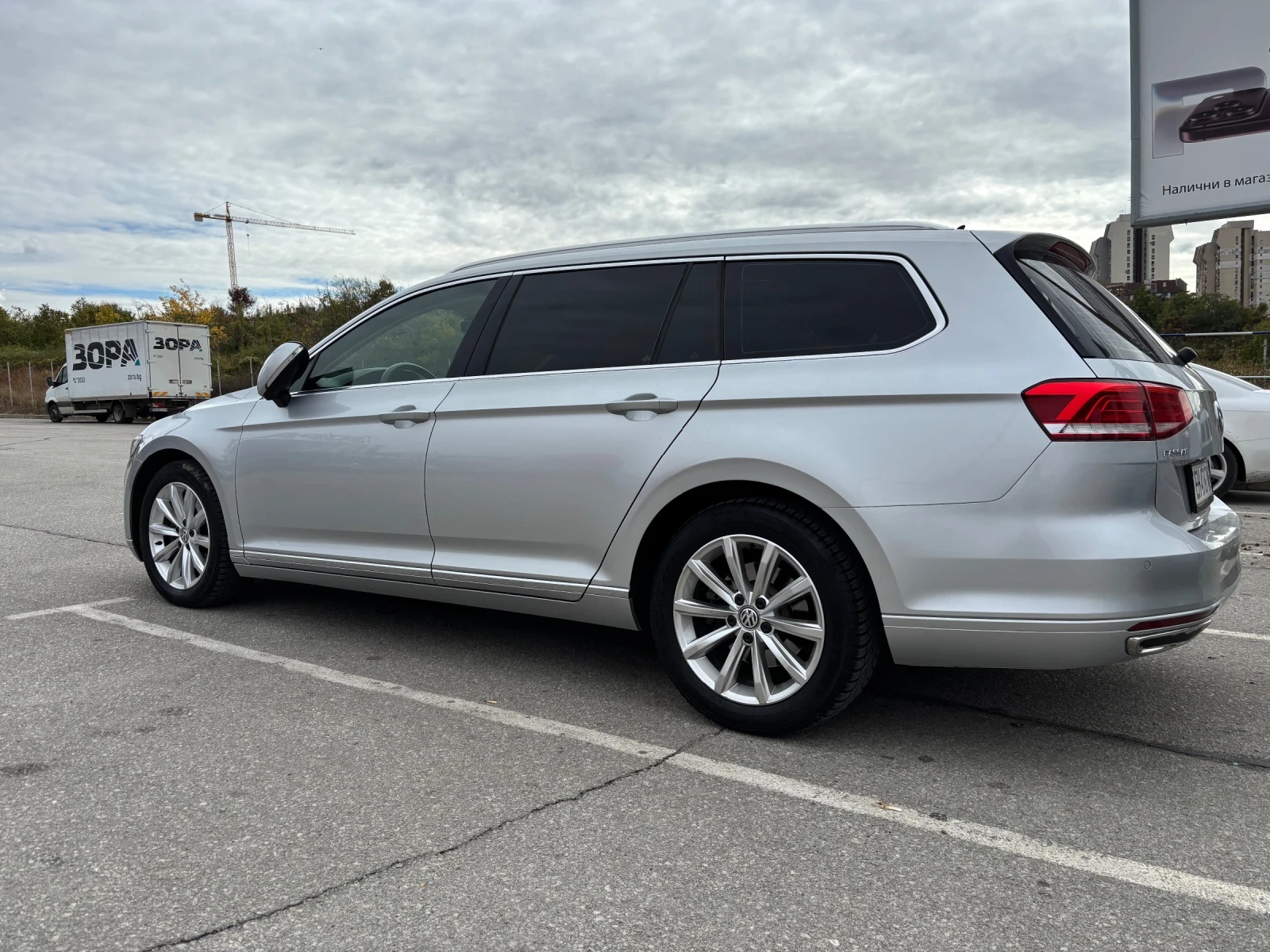 VW Passat 2.0 TDI, снимка 3 - Автомобили и джипове - 56599177