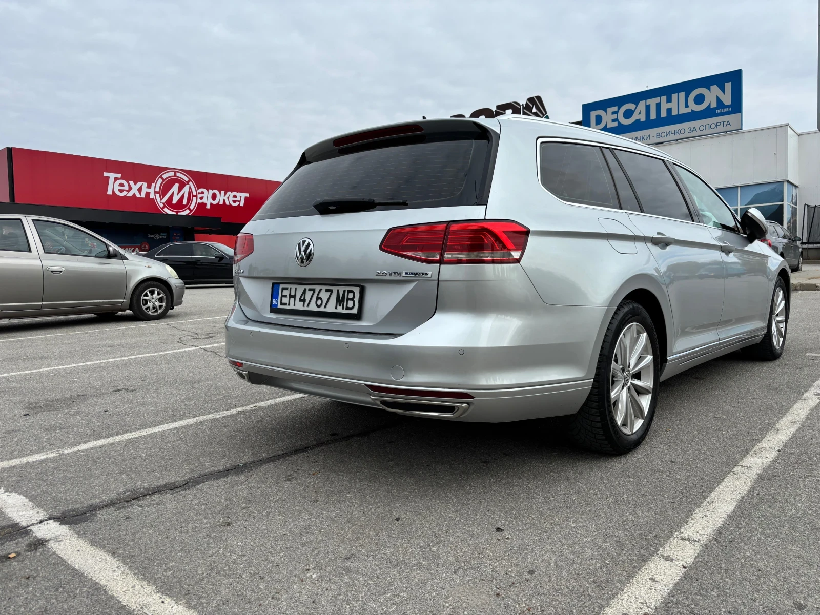 VW Passat 2.0 TDI, снимка 4 - Автомобили и джипове - 56599177