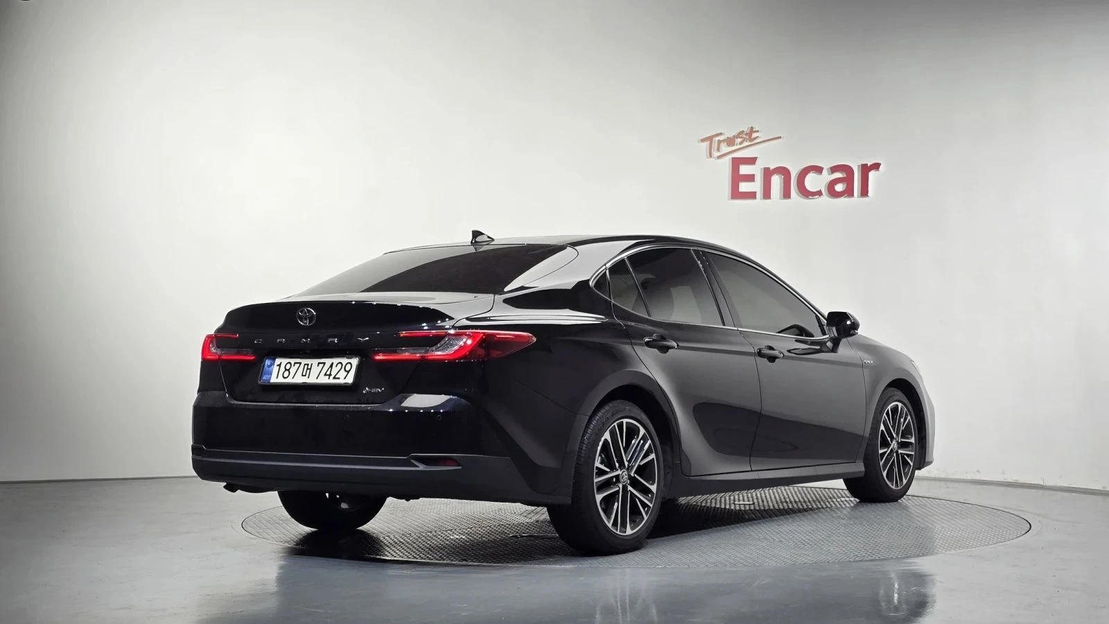 Toyota Camry, снимка 2 - Автомобили и джипове - 56689653