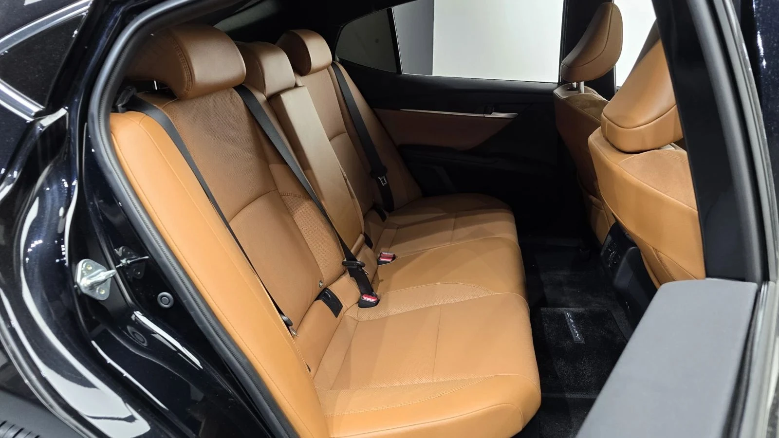 Toyota Camry, снимка 11 - Автомобили и джипове - 56689653