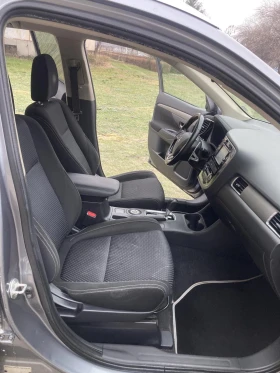 Mitsubishi Outlander Фейслифт Автоматик 4х4 - 7700 € / 15059.89 лв. - 17713314 14