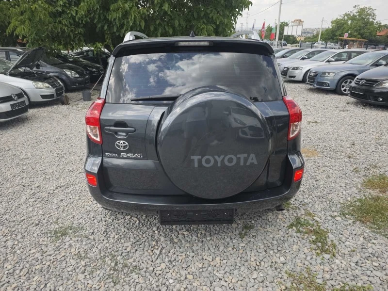 Toyota Rav4 2.2/136, снимка 5 - Автомобили и джипове - 46364718