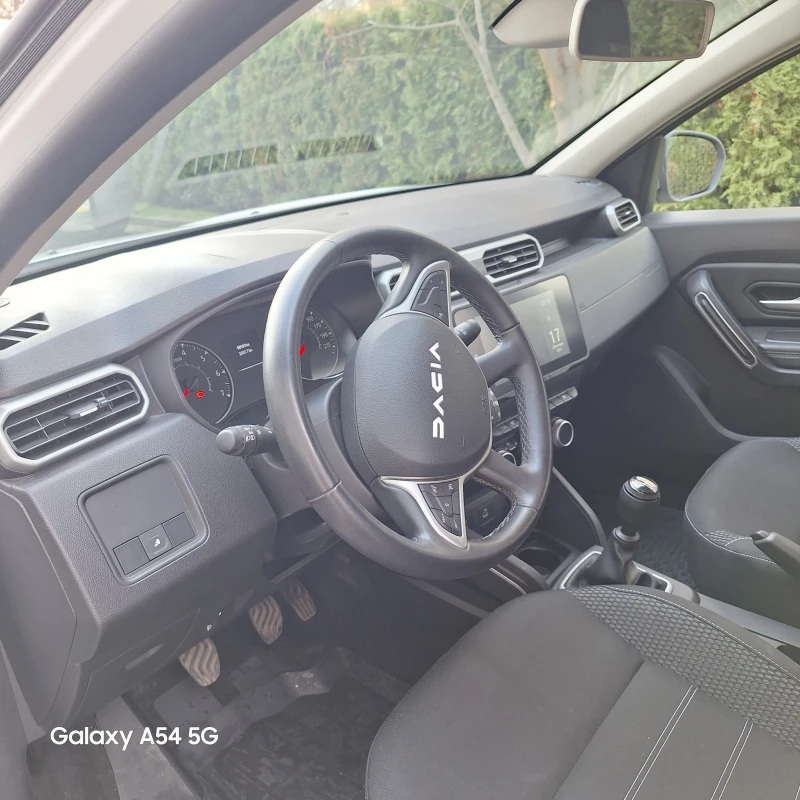 Dacia Duster, снимка 6 - Автомобили и джипове - 52836952