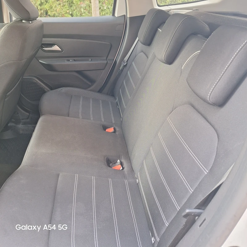 Dacia Duster, снимка 8 - Автомобили и джипове - 52836952