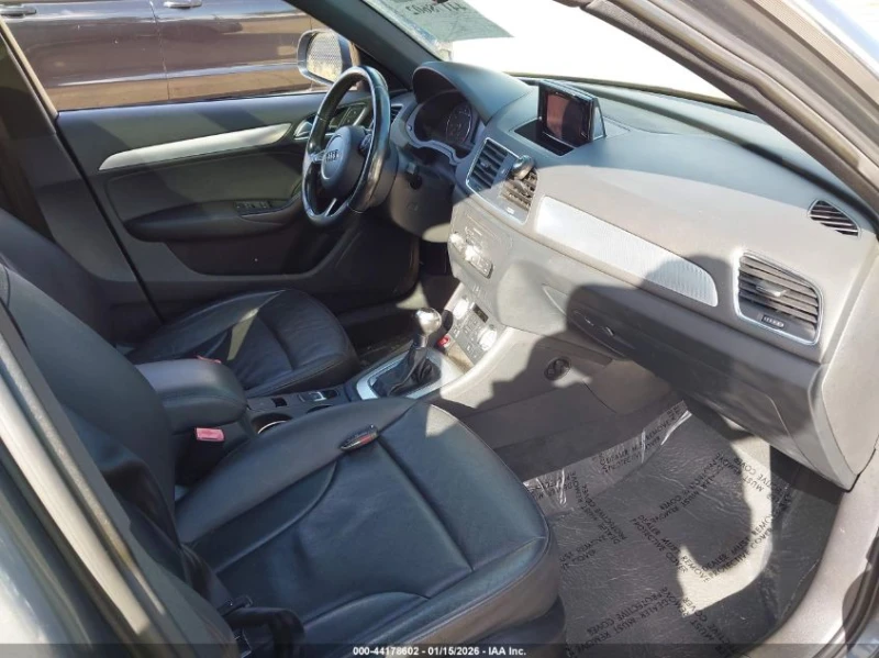 Audi Q3 2l 2.0T Premium Plus, снимка 5 - Автомобили и джипове - 53324319