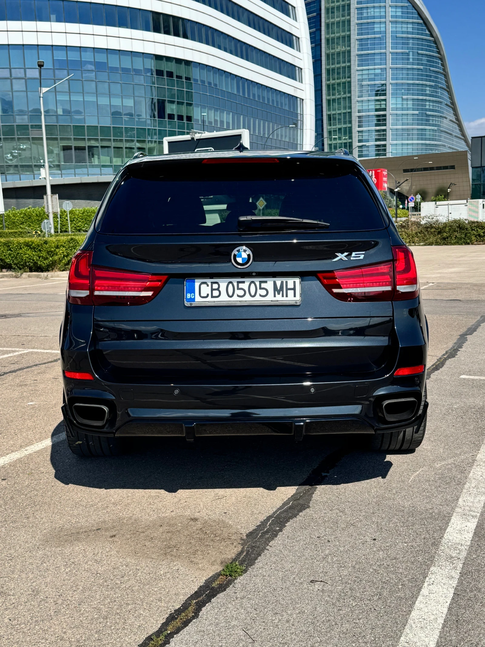 BMW X5 xDrive50i - изображение 4