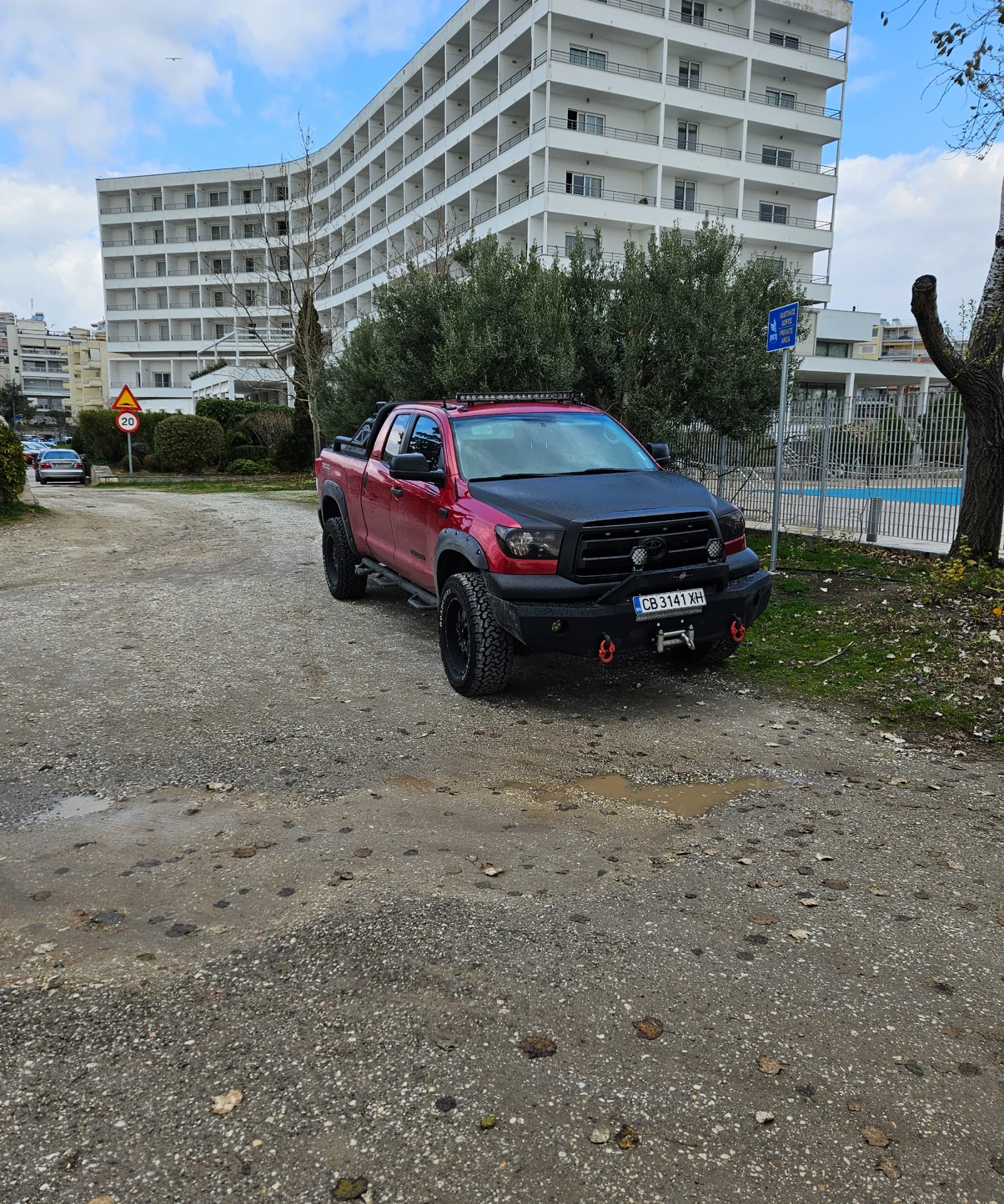 Toyota Tundra 5.7 V8  - изображение 4