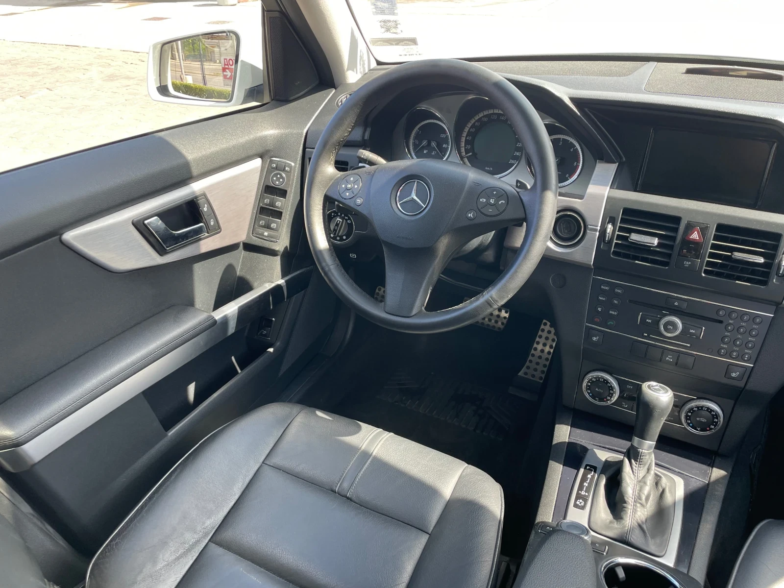 Mercedes-Benz GLK 320cdi 4X4 ПАНОРАМА, ПОДГРЕВИ, НАВИГАЦИЯ, ПЕРА F1 - изображение 10