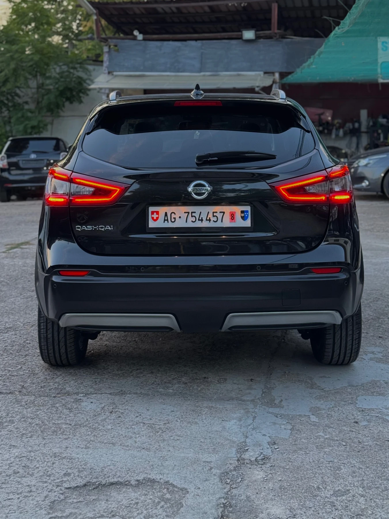 Nissan Qashqai TEKNA!FULL!4X4!РЪЧКА!КАТО НОВ!CH!! - изображение 6