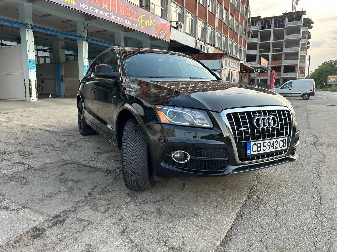 Audi Q5 3.2 V6 FSI Quattro, S-Line Premium Plus - изображение 3