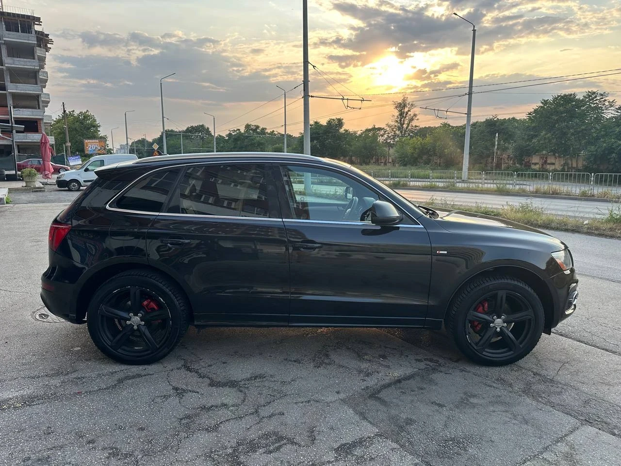 Audi Q5 3.2 V6 FSI Quattro, S-Line Premium Plus - изображение 5