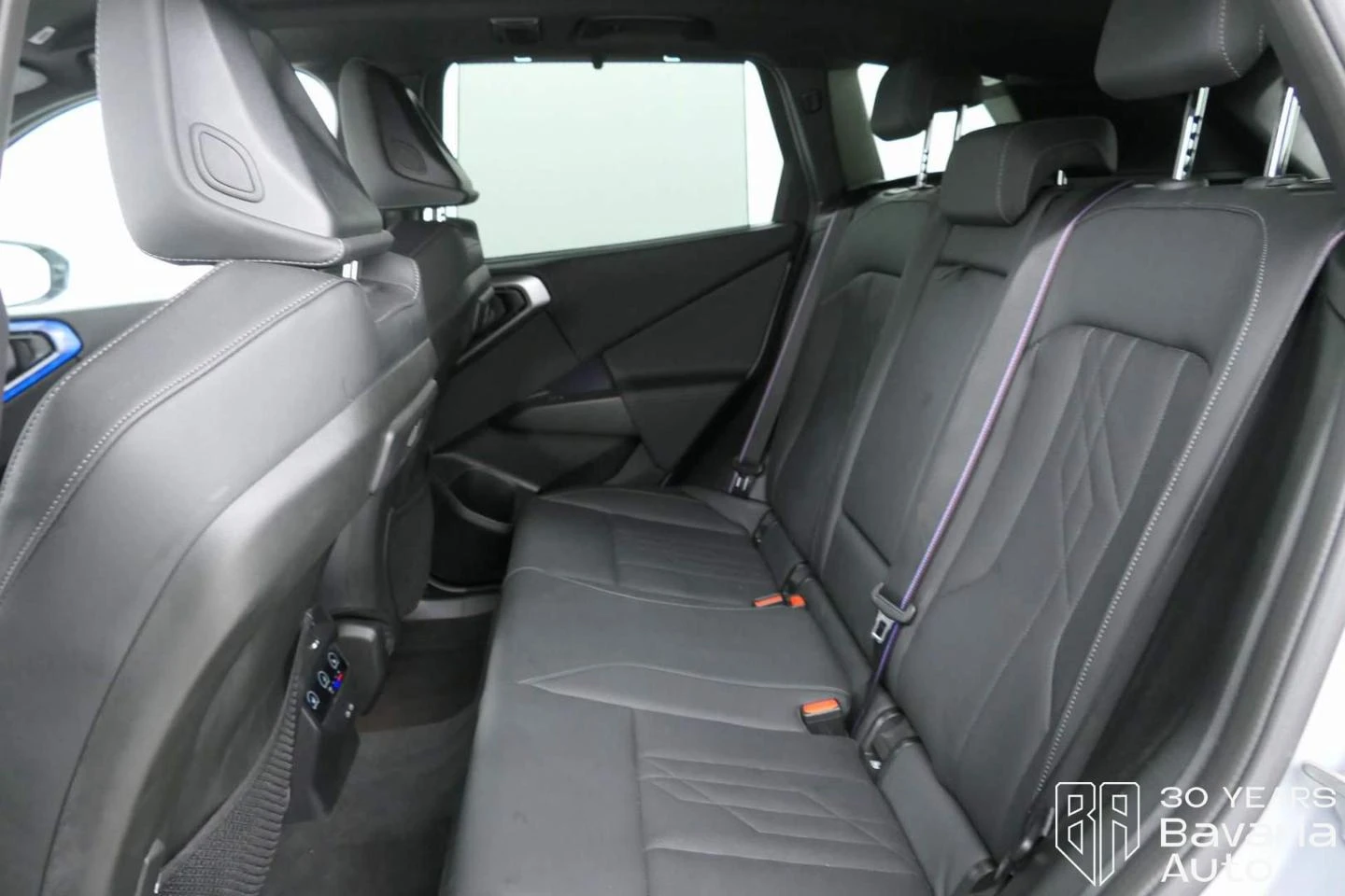 BMW X3 M50 xDrive Steptronic - изображение 8