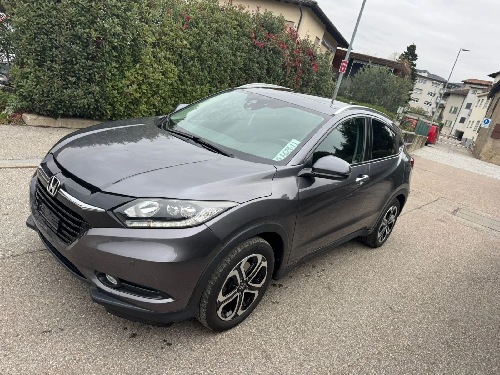 Honda Hr-v 1.5 - изображение 2