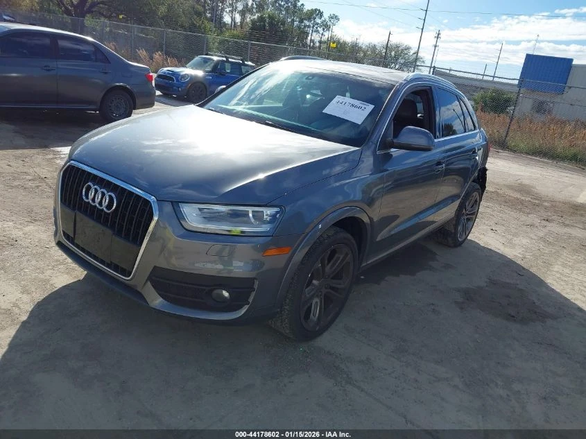 Audi Q3 2l 2.0T Premium Plus - изображение 2