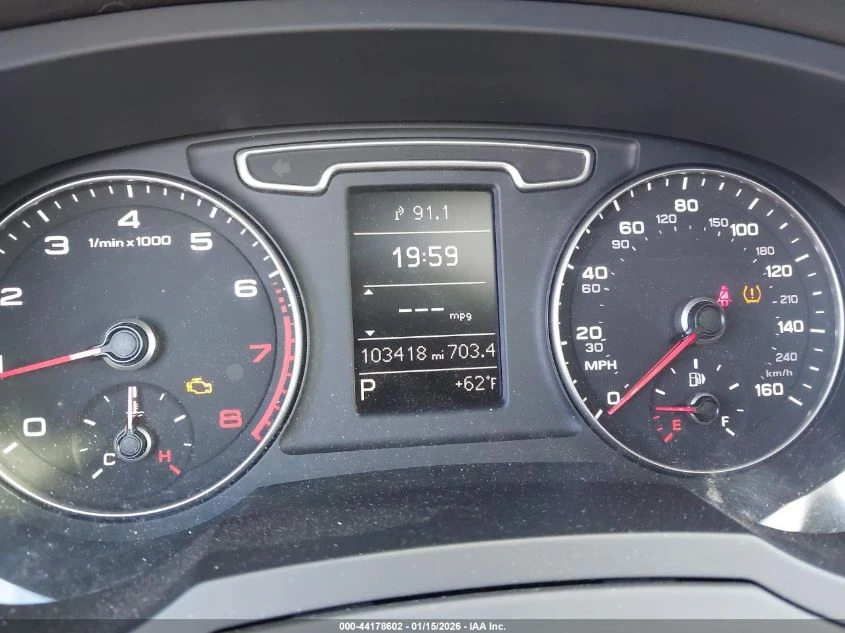 Audi Q3 2l 2.0T Premium Plus - изображение 7