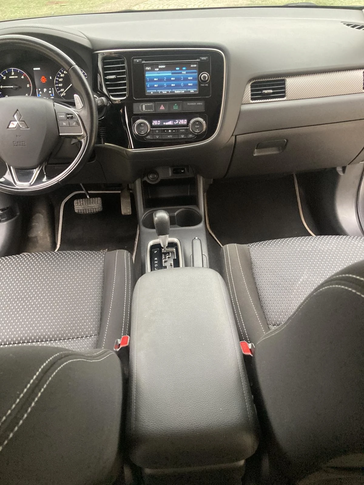 Mitsubishi Outlander Фейслифт Автоматик 4х4, снимка 15 - Автомобили и джипове - 53717230
