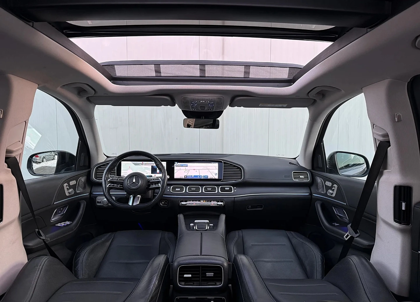 Mercedes-Benz GLE 300 d 4MATIC AMG-Line, снимка 4 - Автомобили и джипове - 53717830