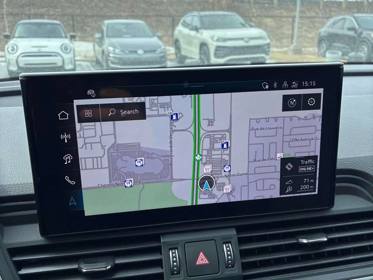 Audi Q5 Progressiv/ДИСТРОНИК/ПАНОРАМА/ПРЕДСТАВИТЕЛСТВО, снимка 11 - Автомобили и джипове - 54033599