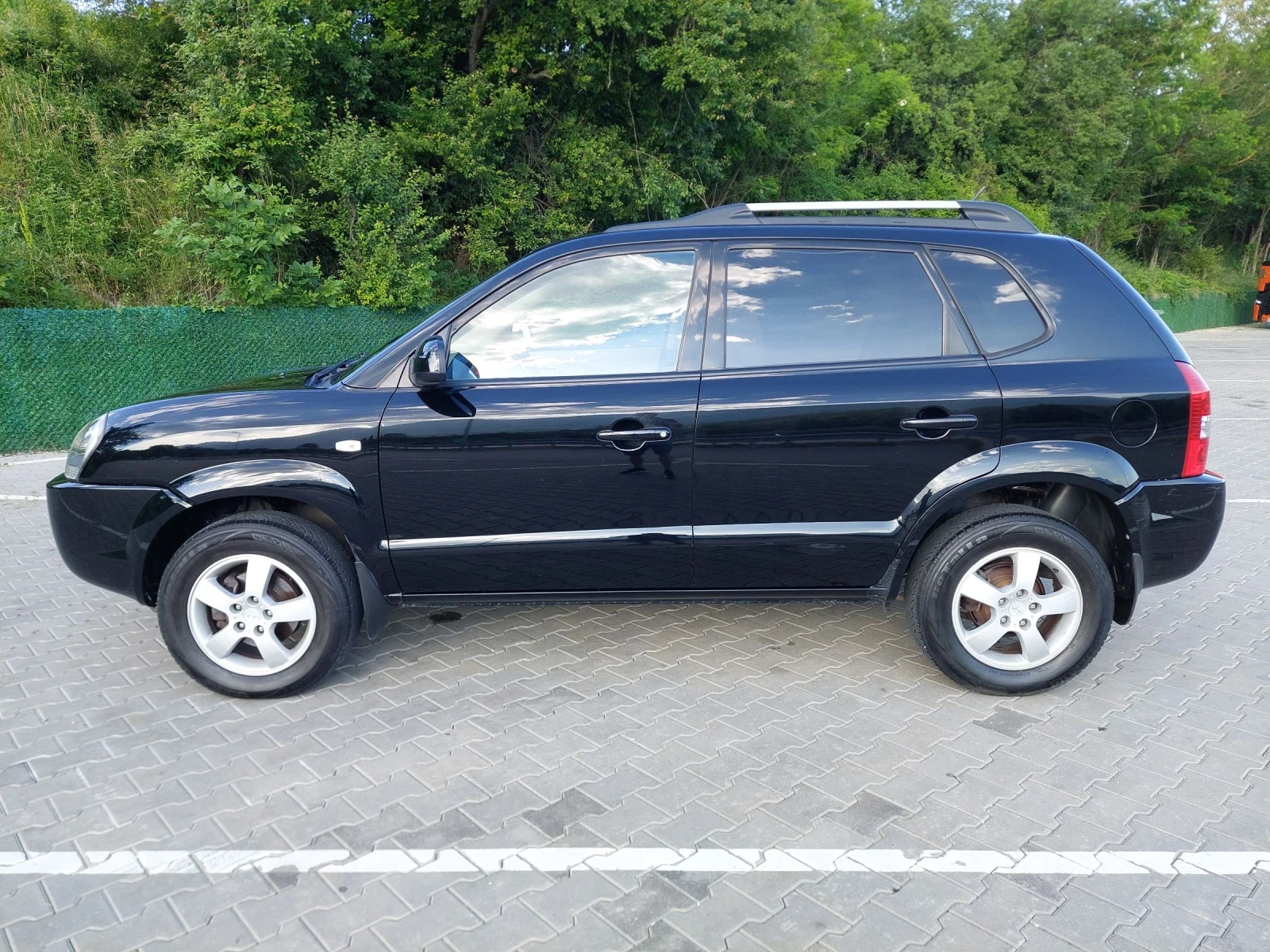 Hyundai Tucson 2.0crdi, снимка 5 - Автомобили и джипове - 54742125