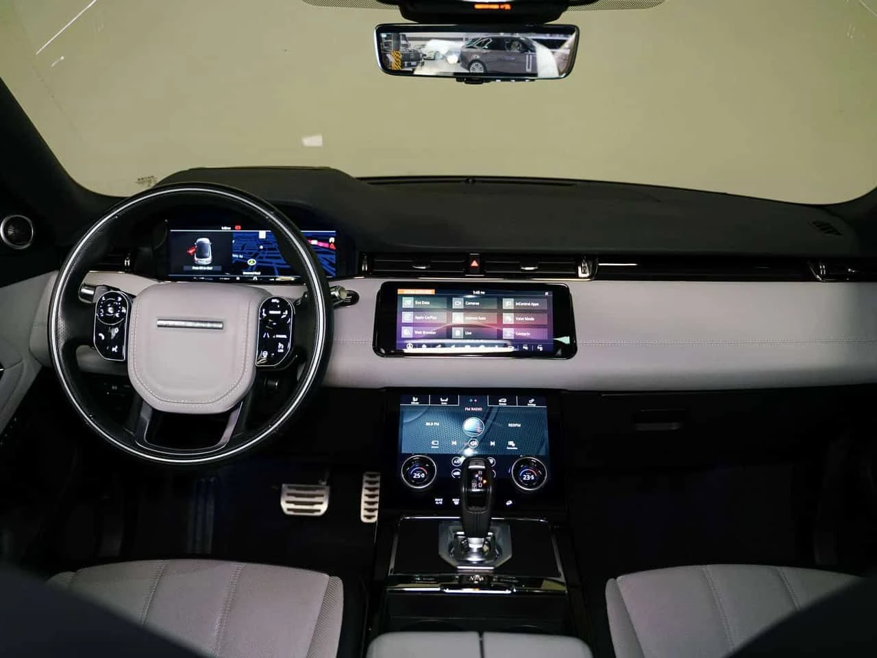 Land Rover Range Rover Evoque FIRST EDITION | MERIDIAN | HUD | PANO | CARFAX, снимка 10 - Автомобили и джипове - 54800639