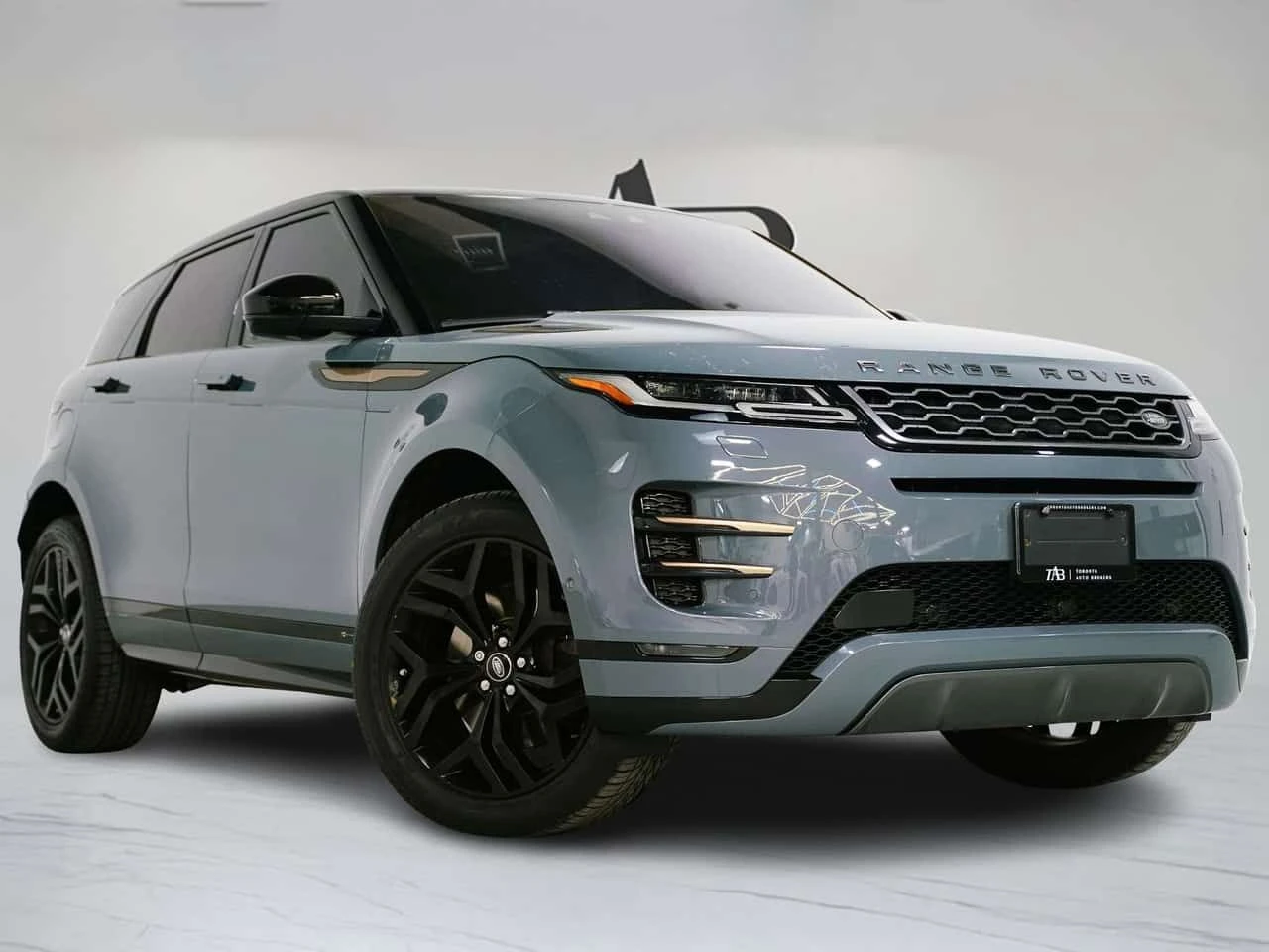 Land Rover Range Rover Evoque FIRST EDITION | MERIDIAN | HUD | PANO | CARFAX
