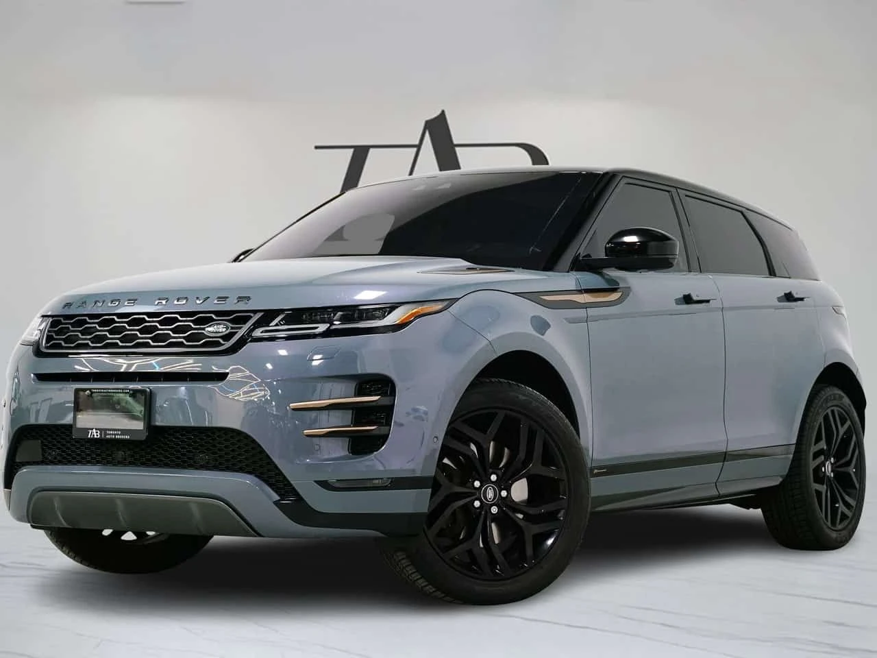 Land Rover Range Rover Evoque FIRST EDITION | MERIDIAN | HUD | PANO | CARFAX, снимка 2 - Автомобили и джипове - 54800639
