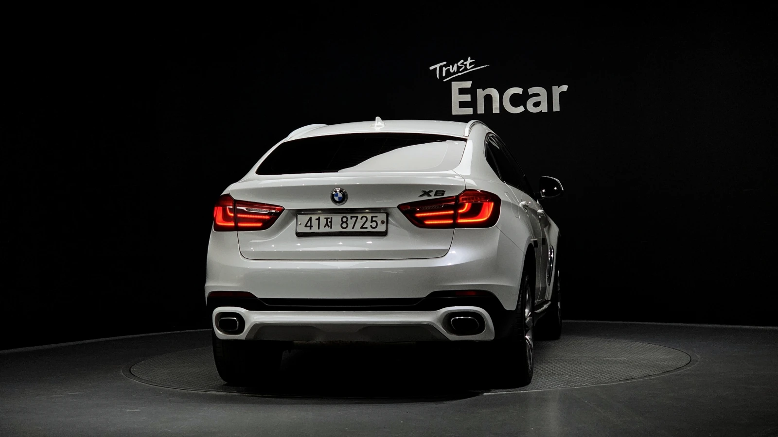BMW X6 xDrive30d* 360* HUD* ЕЛ. БАГАЖНИК* КРАЙНА ЦЕНА, снимка 4 - Автомобили и джипове - 55367095