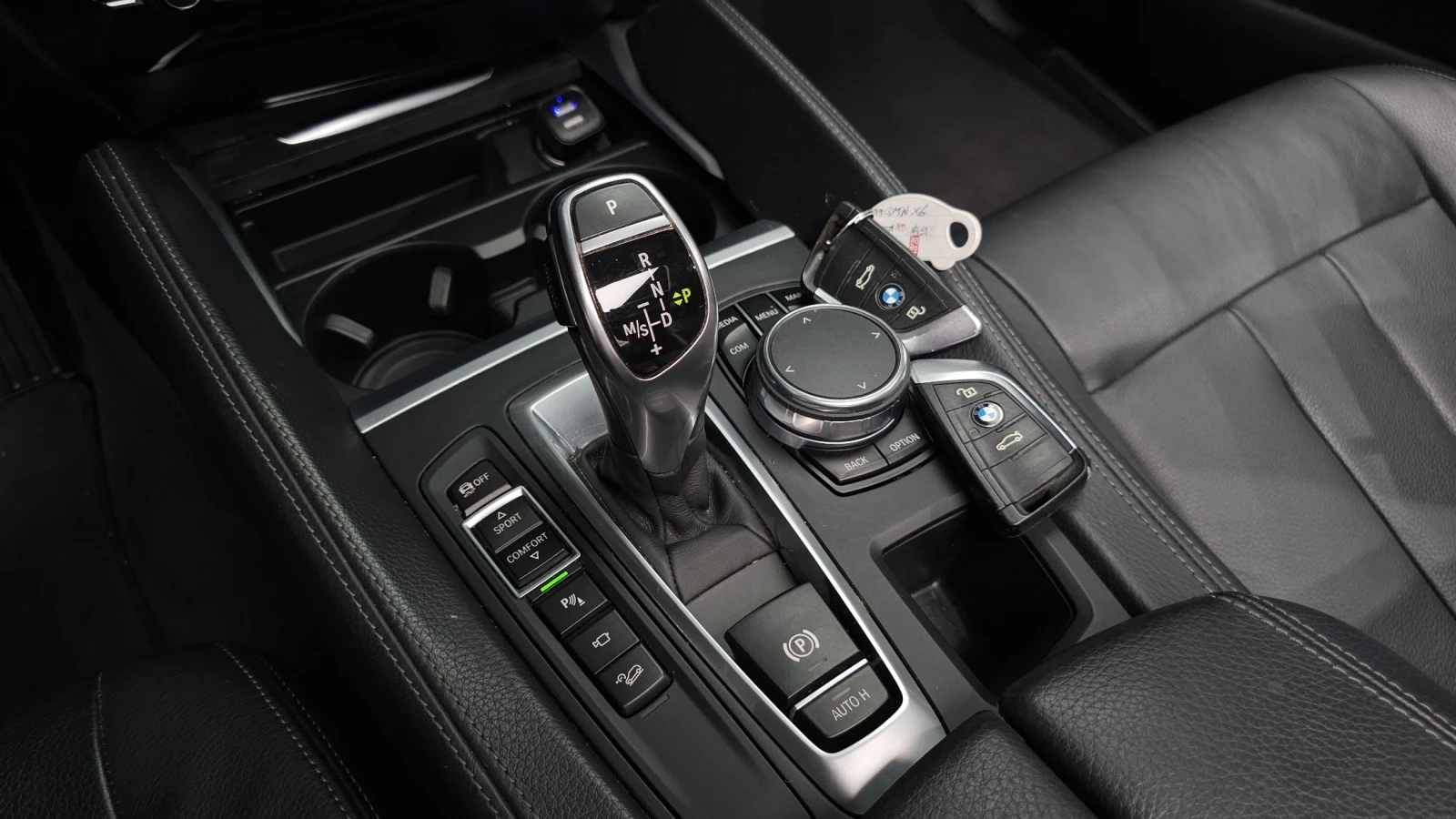BMW X6 xDrive30d* 360* HUD* ЕЛ. БАГАЖНИК* КРАЙНА ЦЕНА, снимка 9 - Автомобили и джипове - 55367095