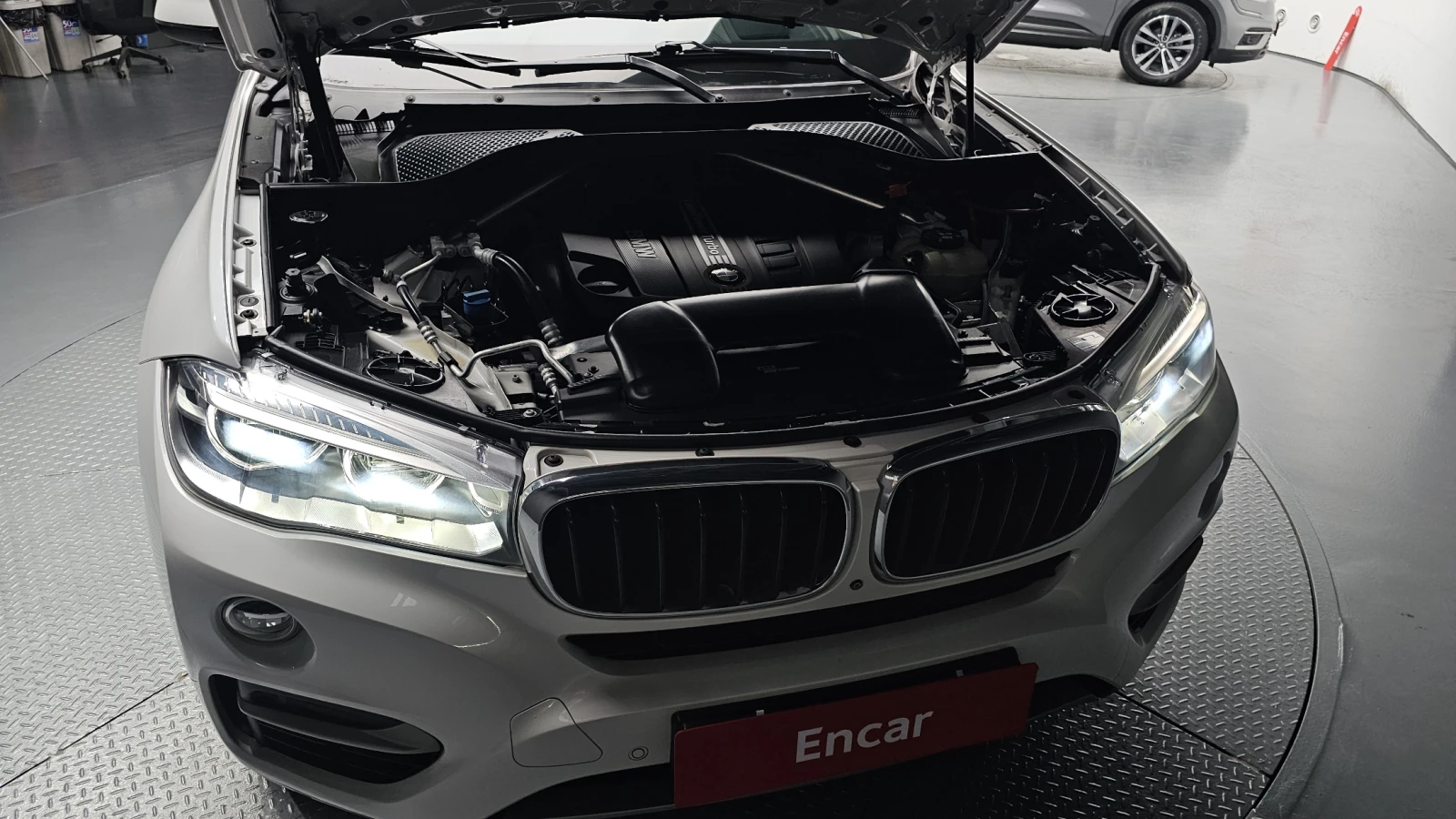 BMW X6 xDrive30d* 360* HUD* ЕЛ. БАГАЖНИК* КРАЙНА ЦЕНА, снимка 6 - Автомобили и джипове - 55367095