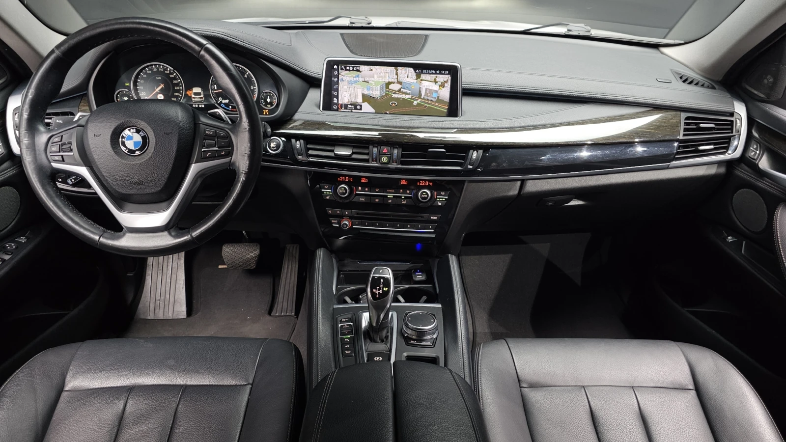 BMW X6 xDrive30d* 360* HUD* ЕЛ. БАГАЖНИК* КРАЙНА ЦЕНА, снимка 7 - Автомобили и джипове - 55367095