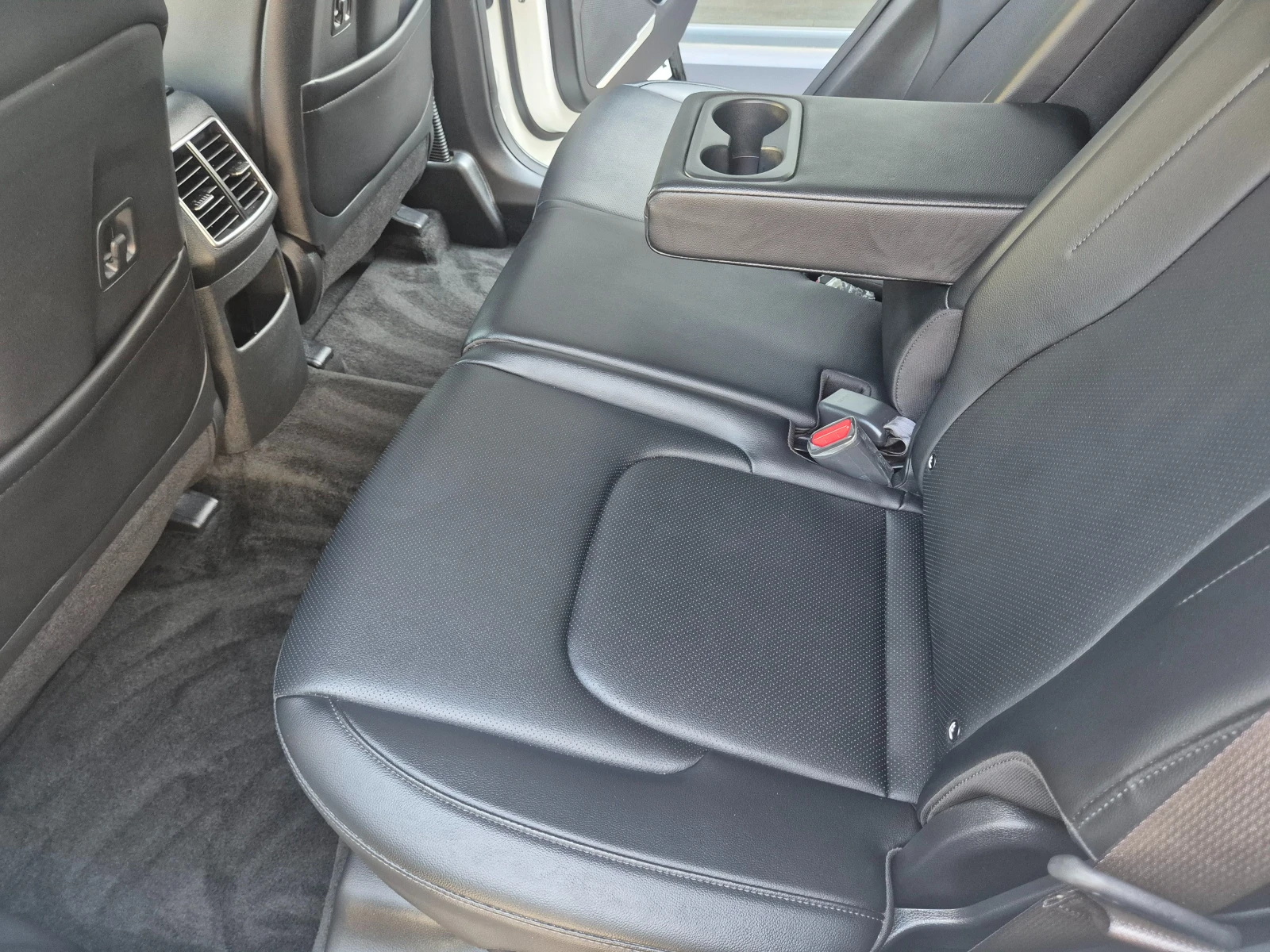 Kia Sportage Kia Sportage 1.6 T 180 к.с. 4x2 наличен в БГ, снимка 6 - Автомобили и джипове - 55645481