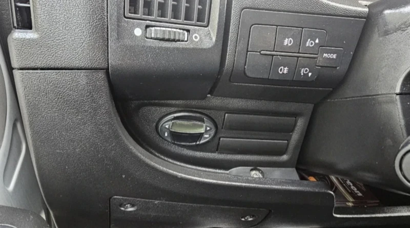 Citroen Jumper 2.2 HDI FULL EXTRI, снимка 9 - Бусове и автобуси - 52526729