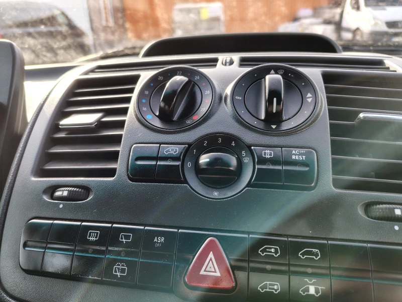 Mercedes-Benz Vito 111CDI, снимка 10 - Бусове и автобуси - 52836746