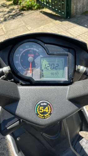 Обява за продажба на Aprilia Sr ~3 800 лв. - изображение 5