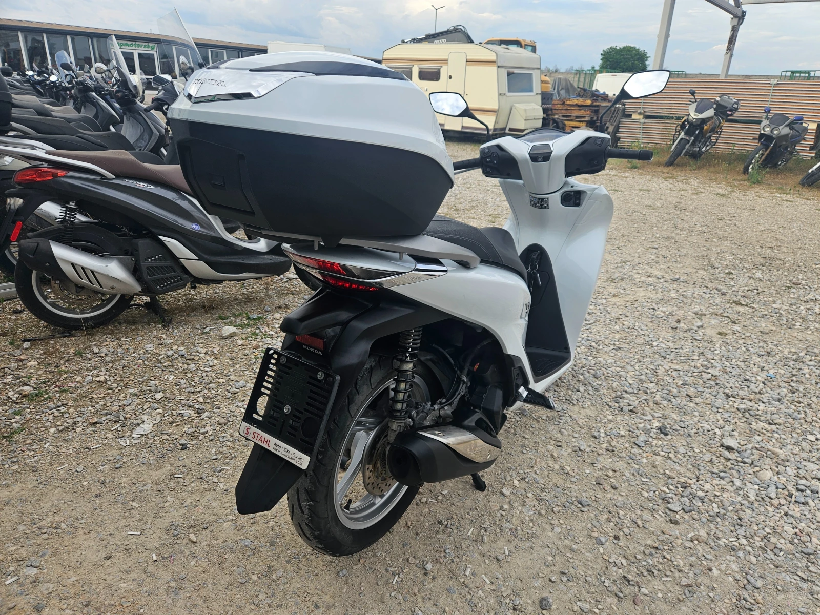 Honda Sh Лизинг Бартер, снимка 5 - Мотоциклети и мототехника - 55067257