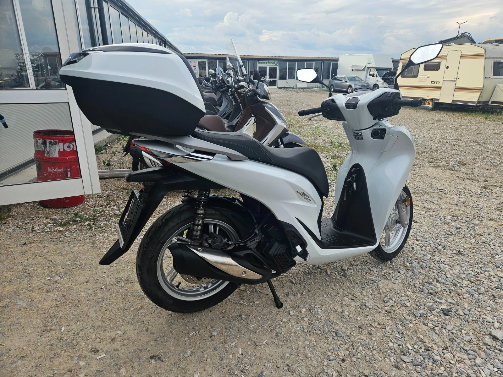 Honda Sh Лизинг Бартер, снимка 6 - Мотоциклети и мототехника - 55067257
