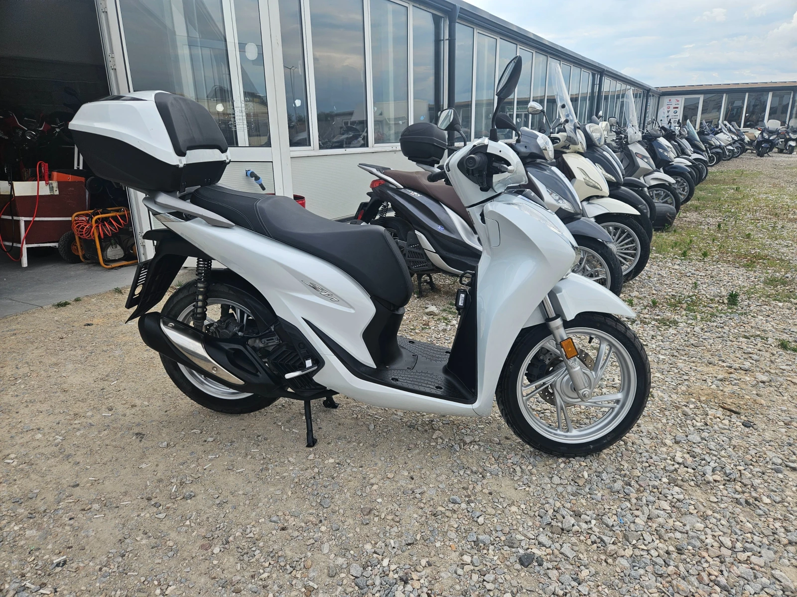 Honda Sh Лизинг Бартер, снимка 7 - Мотоциклети и мототехника - 55067257