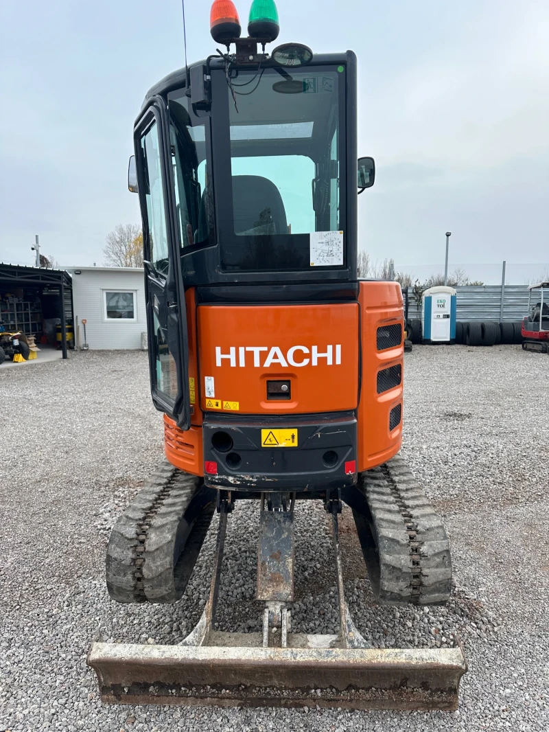 Багер Hitachi ZX26U, снимка 3 - Индустриална техника - 47987024