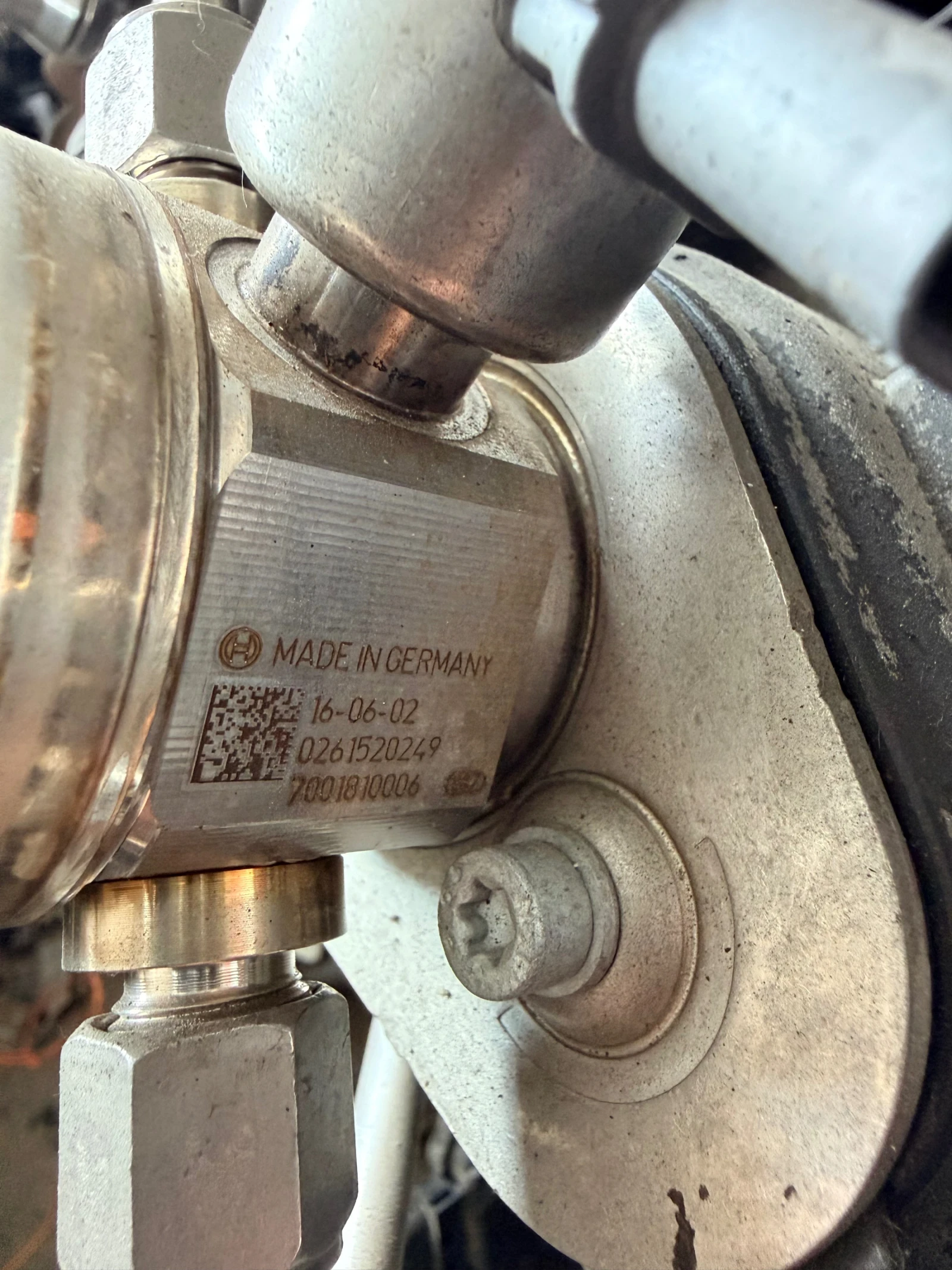 0261520249 Помпа високо налягане BMW  MINI 7001810006 , снимка 2 - Части - 53988441