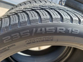Гуми Зимни 235/45R19, снимка 5