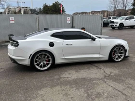Chevrolet Camaro 2SS  CARFAX - 29350 € / 57403.61 лв. - 19048619 3